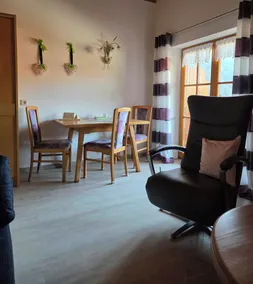 Ferienwohnung, 1-3 Personen, 40 qm., 1 Schlafzimmer, separate Küche, Kabel-TV,  Balkon, Wlan, - Image 5