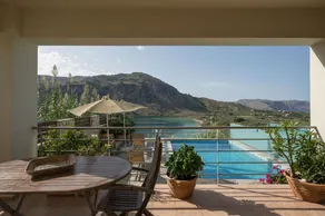 Villa Rea Panoramic Lake View - Image 5