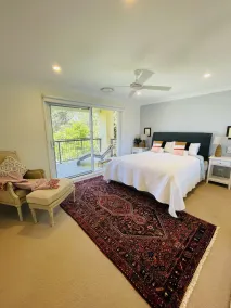 Absolute beachfront holiday home with private heated pool - Image 5