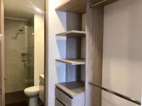 Luxury brand new apartment in desirable location - Image 5