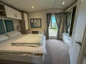 Beautiful Caravan Full Sea Views At Broadland Sands In Suffolk Ref 20095Bs - Image 4