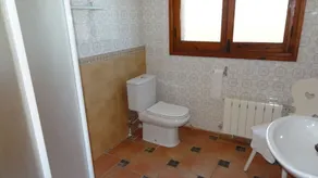 Grande maison de vacances avec piscine privée, 6 personnes, WiFi gratuit, vue mer, calme - Image 2
