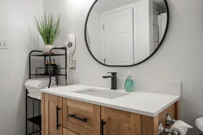1 King, 5 Beds total, Located Near Fish Creek & Spruce Meadows - Image 4