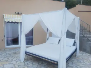 Apartment DOMO with private heated pool - Image 4