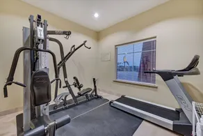 SUPER 8 BY WYNDHAM HIDALGO/MCALLEN AREA - Image 3