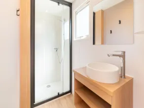 Premium caravan in Érezée with terrace - Image 4