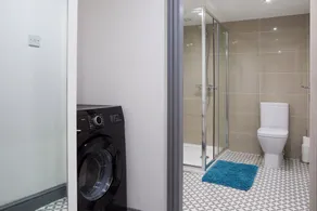 A spacious cosy one bedroom flat - Image 5