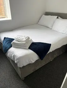 Apartment Sleeps 4 with Pets Welcome - Image 3
