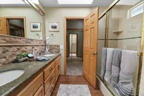 Stony Creek Cabin - 4BR / 2. 5BA / Spa / WiFi / Vue sur la forêt - Image 3