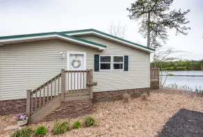 Lake House Waterfront Cabin Stunning views best home for bird watchers serenity - Image 5