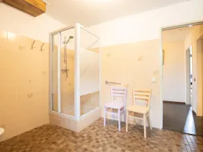 Spacious Holiday Home in Nieuwkuijk with Terrace - Image 2