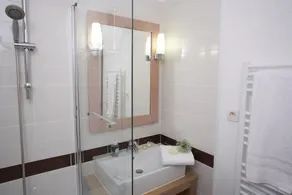 Studio confort avec Balcon / Terrasse, accès piscine + Wi-Fi à proximité! - Image 2