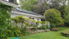 Quiet & Private Location, Convenient to Town Amenities - Image 5