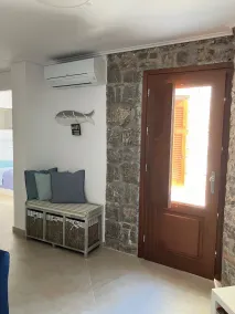 Villa with swimming pool and stunning sea view - Image 2