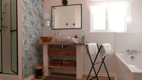 CHARMING GITE in Bordeaux country, luxury services, swimming pool, wooded park - Image 5