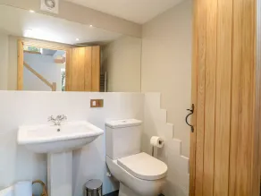 Granero de la casa señorial, CAMELFORD - Image 3