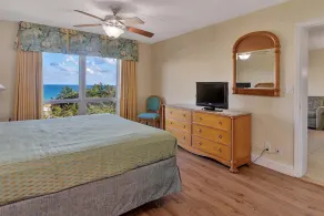 1BR Ocean Front - Excellent Beachside Location in Central Ft Lauderdale Beach - Image 5