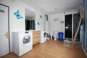 Santorini - Design Apartment in the Heart of Fere - Image 4