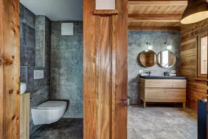 Chalet Alaska - Image 2