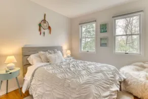 Gorgeous Four Bedroom Home in Sag Harbor with Pool/water access - Image 5