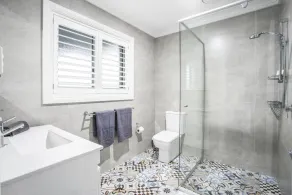 Shorebreak - Stunning Beachfront Location - Image 3