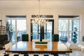 Stunning Luxury@Lakehouse Mansion w Pool&Spa10min from airport 20min dwntwn - Image 4