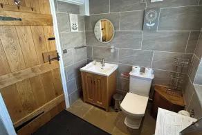 Sleeps 6 - Alton Towers, Scarefest, Peak District - Image 4