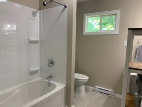 Cozy cabin just a few minutes walk from St. Malo Provincial Park & Beach! - Image 2