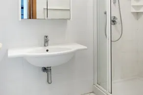 M052 - Marcelli, two-room apartment with garden 100 meters from the sea - Image 3