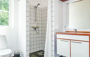 4 bedroom amazing home in Nexø - Image 4