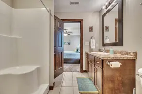 Simply Stunning Bridges Bay Retreat Cabin Accommodates 11 - Image 3