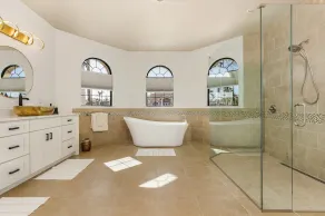 Wonderful New 3 Bedroom Villa , with direct Gluf Acces for your holidays - Image 3