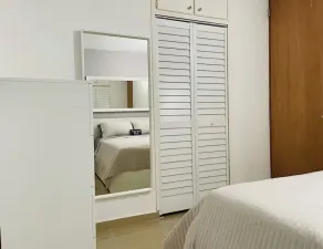 Hollywood Apartments - Image 5