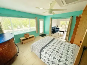 Tranquil Escape Heated Pool & Hot Tub - Gulf Coast Beach - Home away from Home - Image 5
