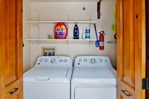 Private luxury Mountain View Retreat just  12 Minutes From The Santa Fe Plaza. - Image 2