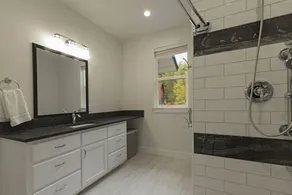 Nouvelle maison incroyable de Columbia Falls - Sentier de marche de la rivière Flathead - A / C pour les chaudes journées d'été - Image 4
