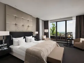 Deluxe Zimmer mit Balkon - Nicht Erstattbar - Relais & Châteaux Hotel Burg Schwarzenstein - Image 5