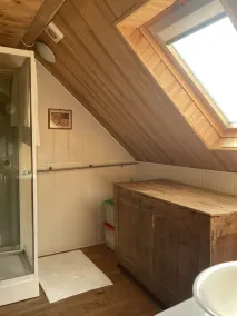 Rummelig og lys lade - Image 3