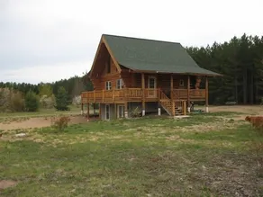 Welcome to 'The Log Cab-Inn' - Where Great Memories Are Made - Image 4