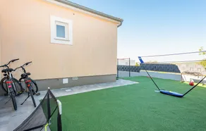 Amazing home in Zadar-Debeljak - Image 3