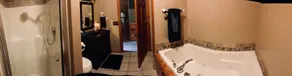 Log home with a modern touch - Image 2