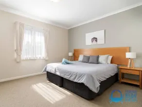 Apollo Quays Apartment - Image 5