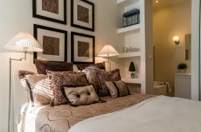 Turn of the century elegance with a modern twist - Image 5