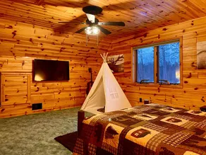 10 Acres - Hot Tub - Groups. Enchanting serenity, fun, nature & spaciousness. - Image 5