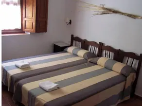 Elegant Manor House near Alcalá del Jucar with Piano. - Image 4