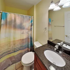 Pool View Condo pour 8 personnes avec 2 BR, 2 BA, Cuisine et Rénové Intérieur - Image 2