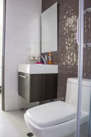 Modern Apartment in a Luxurious Residential Unit in the heart of the city - Image 3