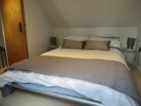 2 bedroom modern property in peaceful location close to the golf course - Image 3