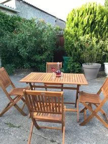 Studio 35m² with large garden, train station 5 min, parking, wifi THD, near beach - Image 4