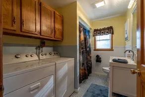 Spruce Haven - 5 br home on 53 acres with pond - Image 5